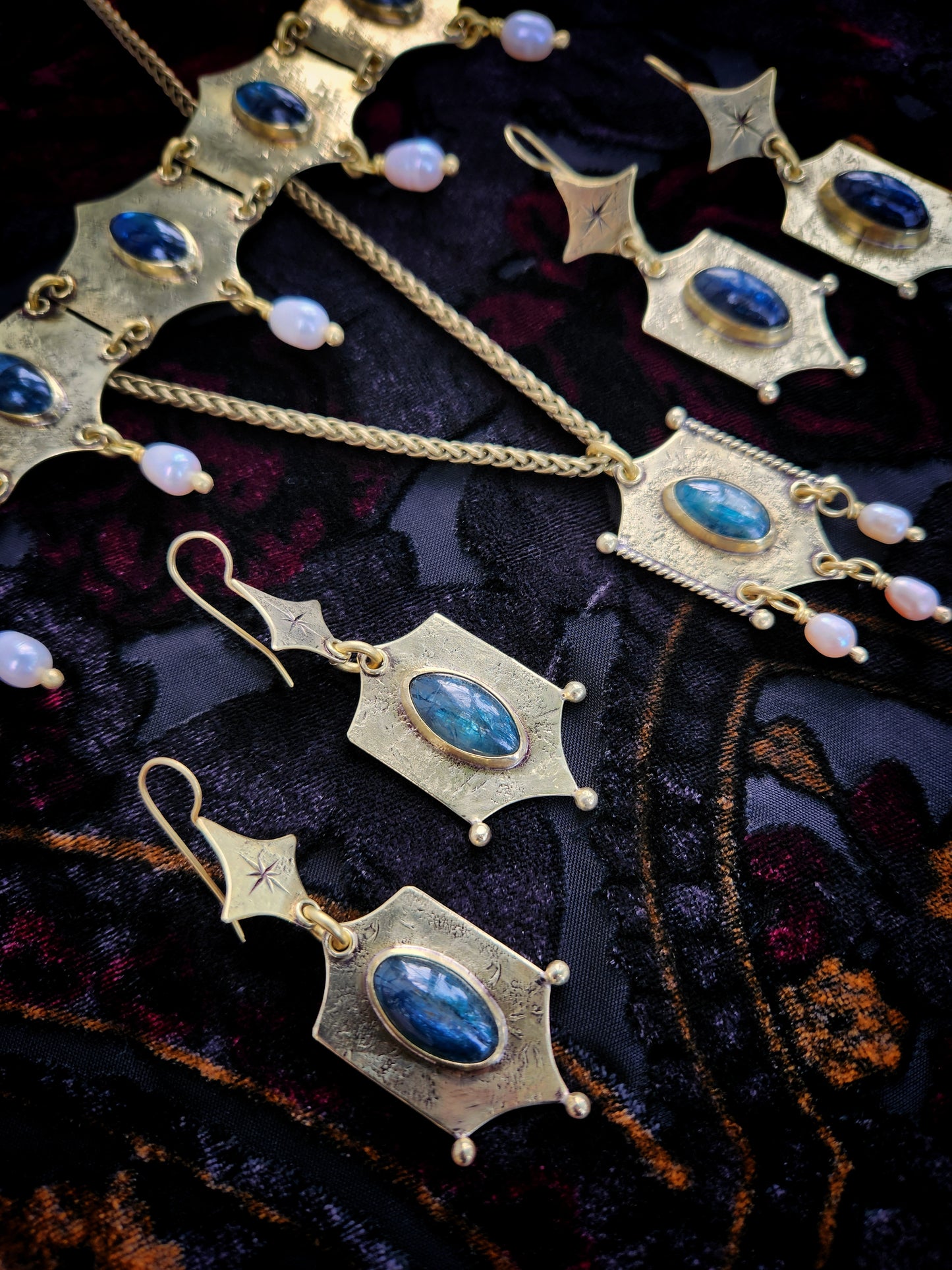 Kyanite & Freshwater Pearl Pendant Necklace